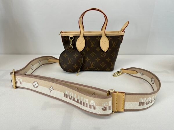 Louis Vuitton Never full BB