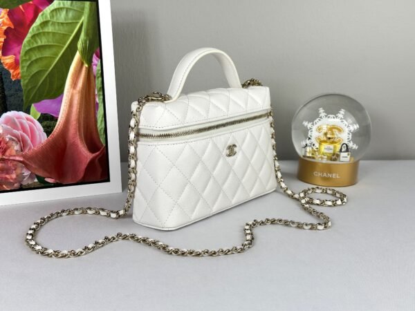 Chanel 25C White Caviar Vanity Case with Chain