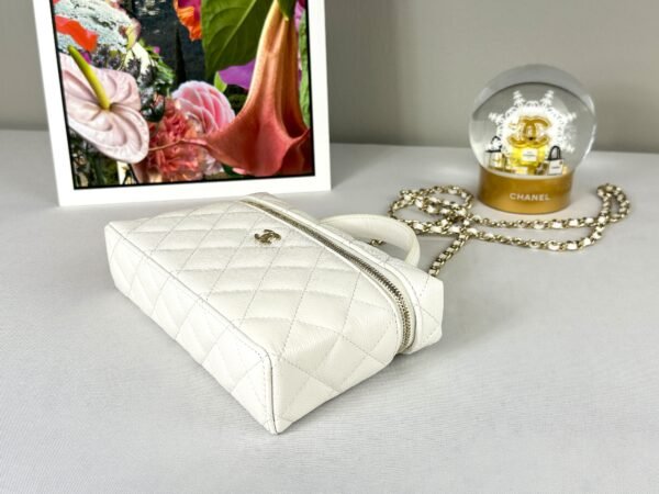 Chanel 25C White Caviar Vanity Case with Chain