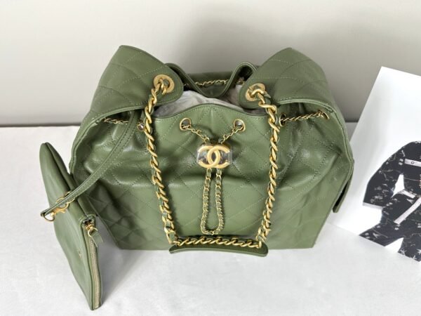Chanel 25B Green Caviar Medium 25 Hobo Bag