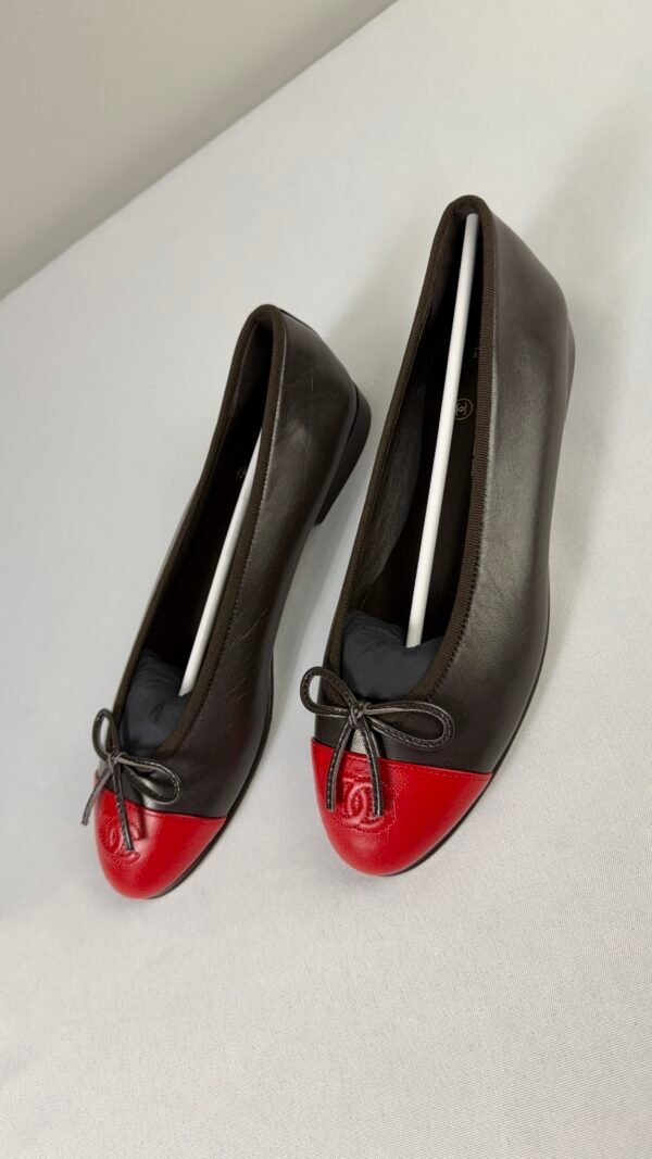 Chanel 26S Brown Lambskin Ballerinas