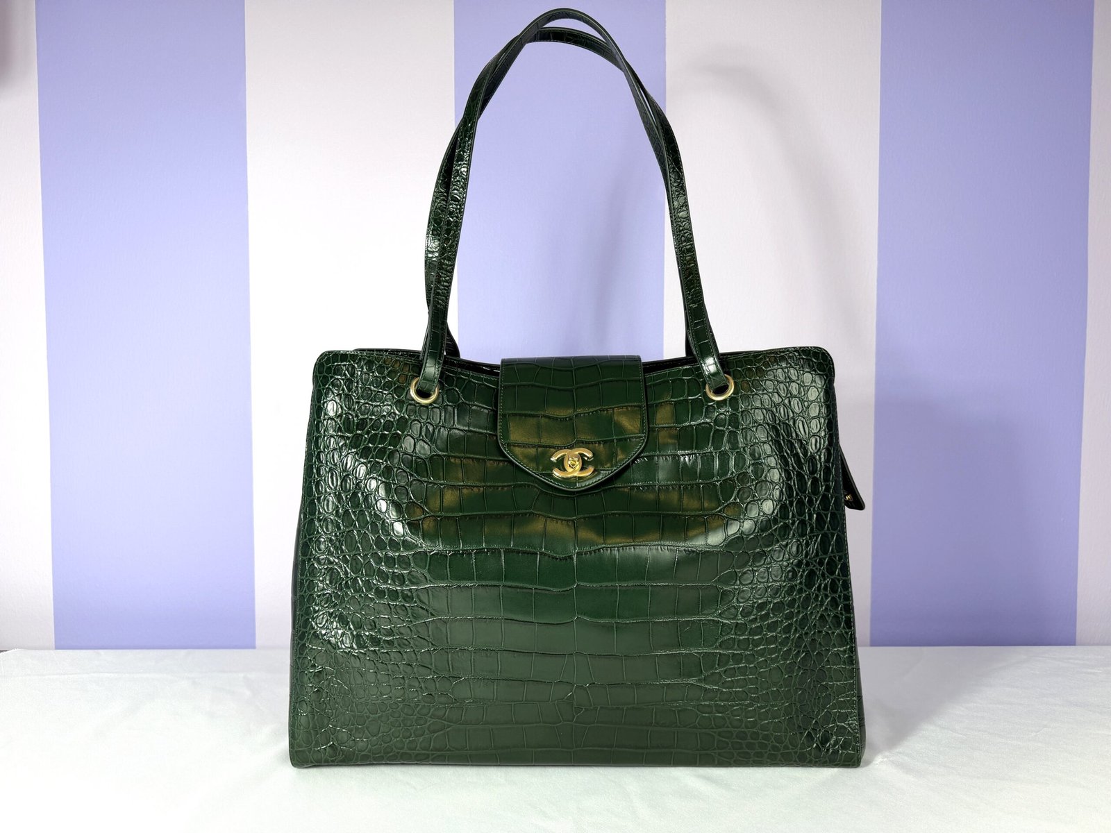 Chanel 26A Emerald Green Croc Embossed Shopping Tote