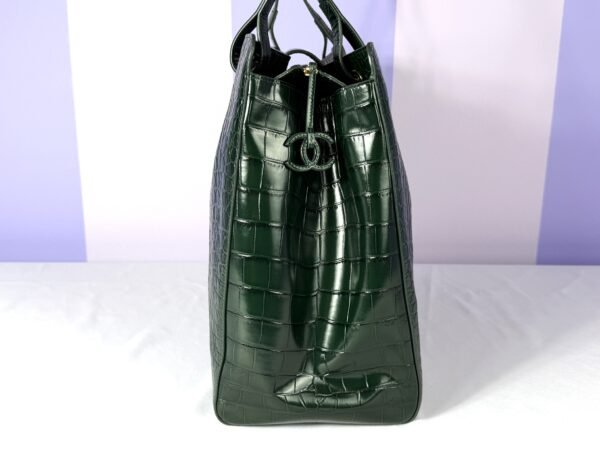 Chanel 26A Emerald Green Croc Embossed Shopping Tote